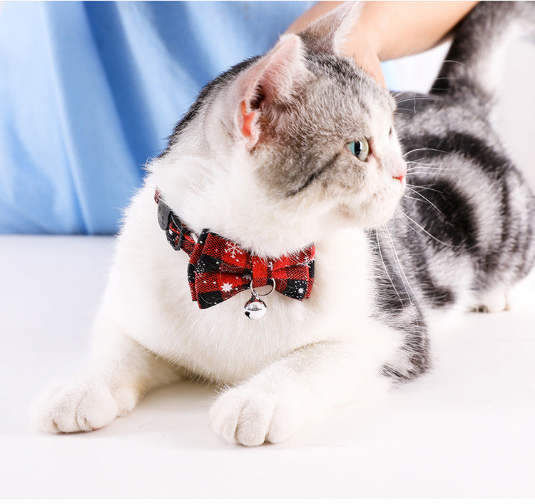 Christmas Plaid Bow Tie Collar for Small Dogs & Cats – Quick Release + Bell