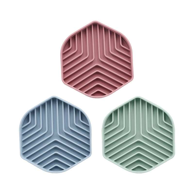 Gentle Slow-Feed Licking Pad to Keep Pets Safe and Happy