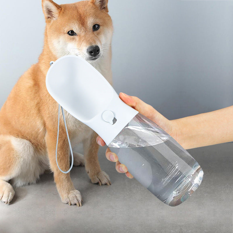 Travel-Ready Pet Water Bottle for Thirsty Little Explorers